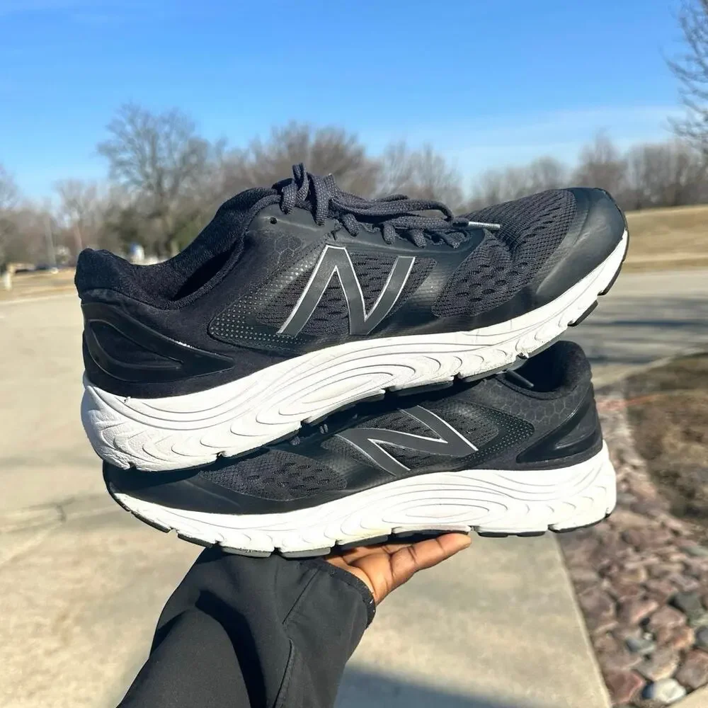 New Balance Men's 840 V4‎ Athletic Running Shoes Size 13 Black Magnet